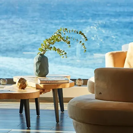 Moonlight Seafront Apartment Koutsouras