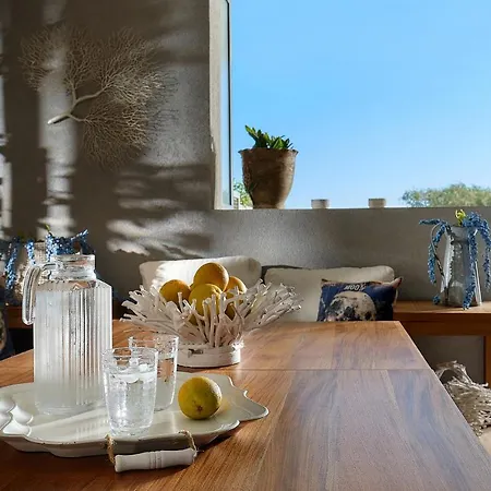 Moonlight Seafront Apartment *