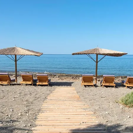 Moonlight Seafront Apartment Koutsouras